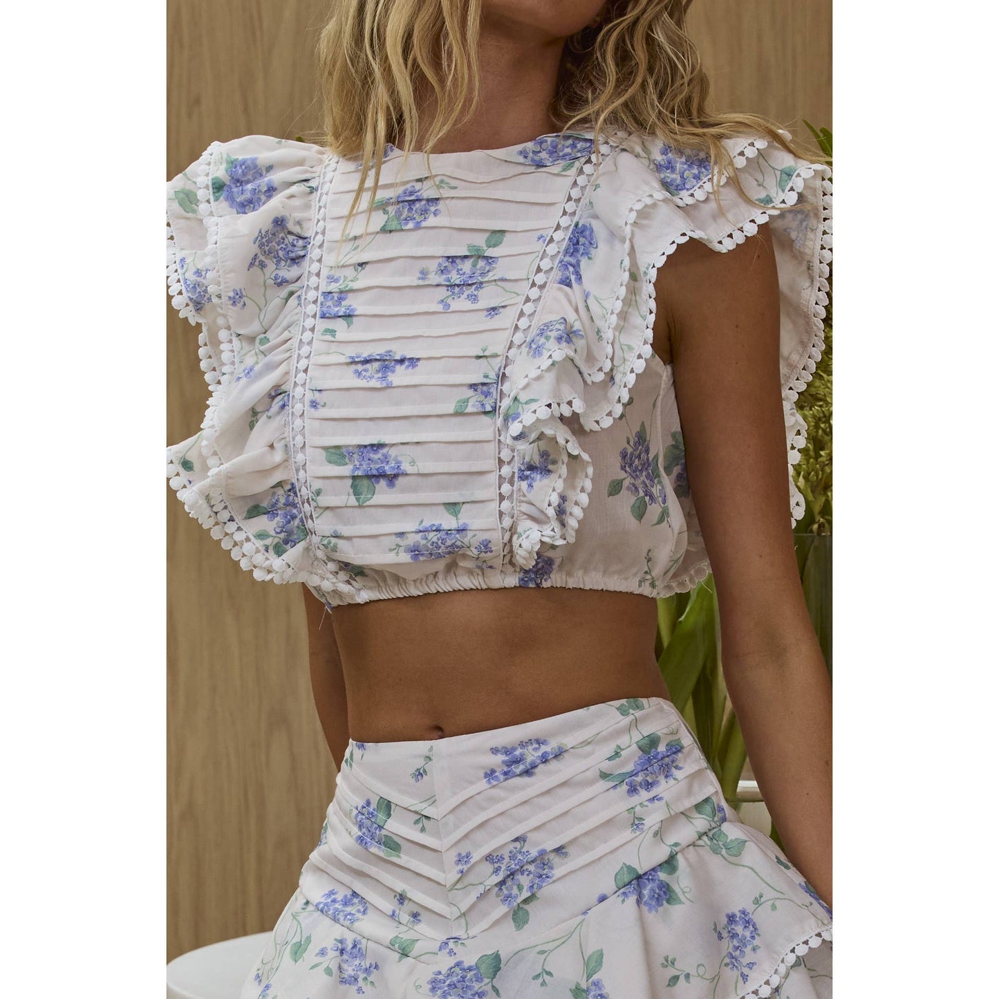 FLORAL CROP TOP AND SKORTS SET