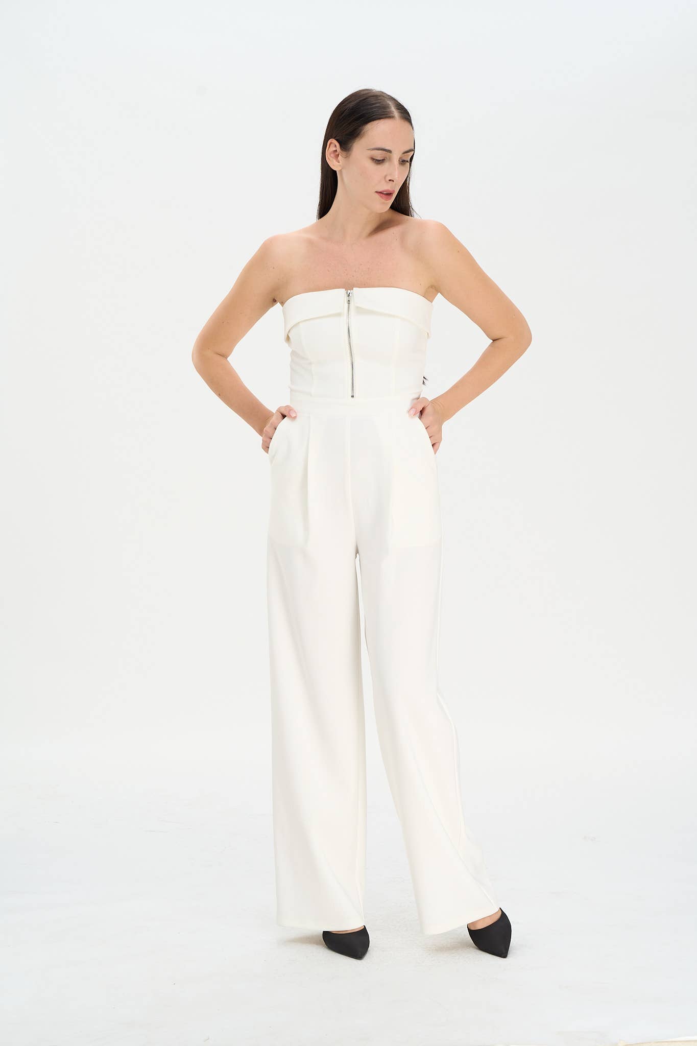 STRAPLESS ZIP UP FRONT WIDE LEG JUMPSUIT