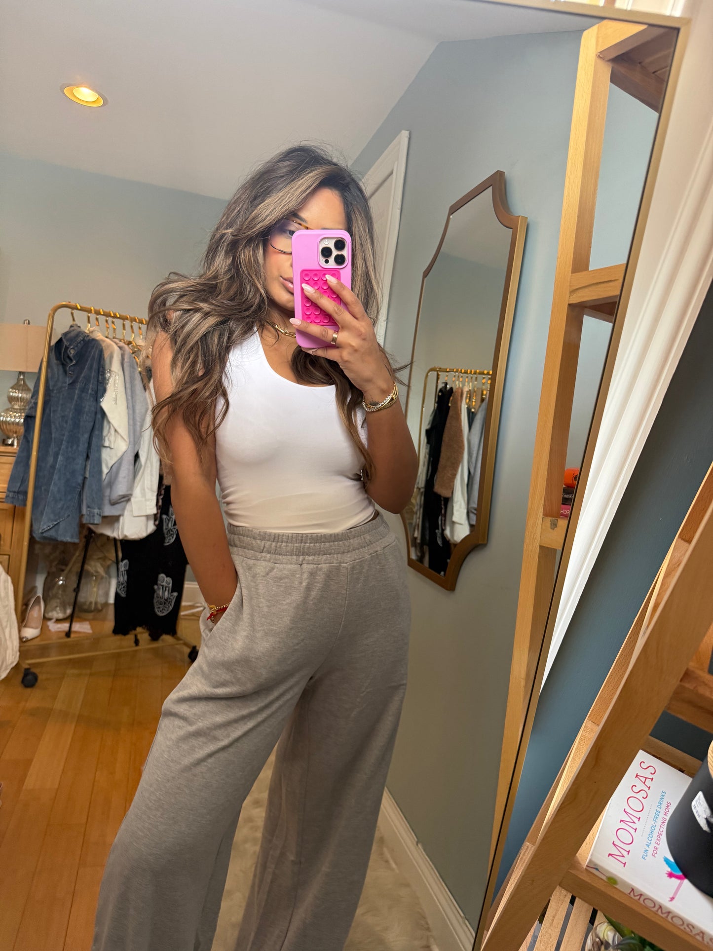 WIDE LEG SWEATPANTS