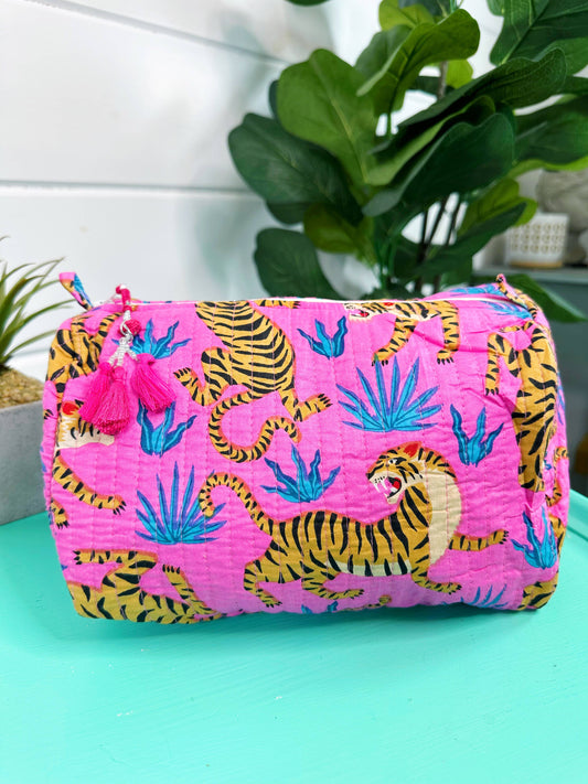 QUILTED MAKEUP BAG